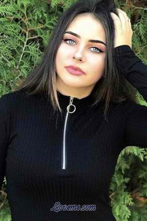 193852 - Valentina Age: 25 - Ukraine